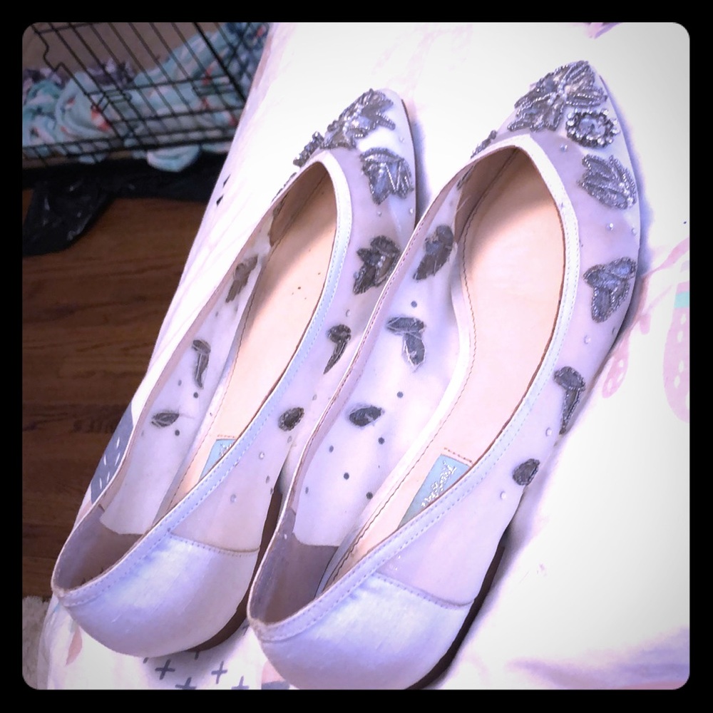 White slip on formal shoes
